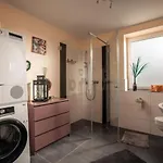 Ferienhaus Viereck - 2-5 Personen, Inkl Waeschepakete * Rettin