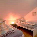 Ferienhaus Viereck - 2-5 Personen, Inkl Waeschepakete * Rettin